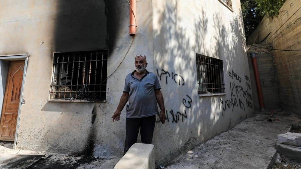 Filistin topraklarını gasbeden İsrailliler, Batı Şeria&rsquo;da bir camiyi yakmaya &ccedil;alıştı