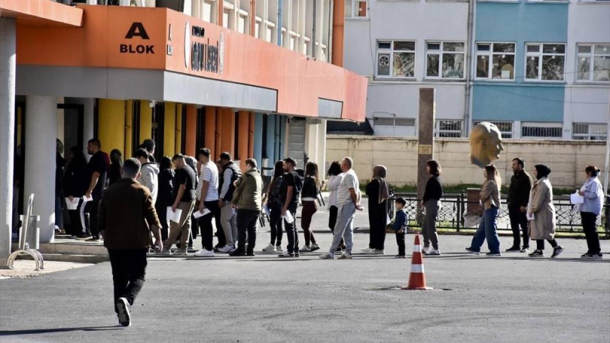 KPSS &ouml;n lisans oturumu yapıldı