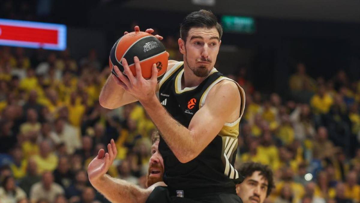 Fransız basketbolcu Nando de Colo yeniden Fenerbah&ccedil;e'de