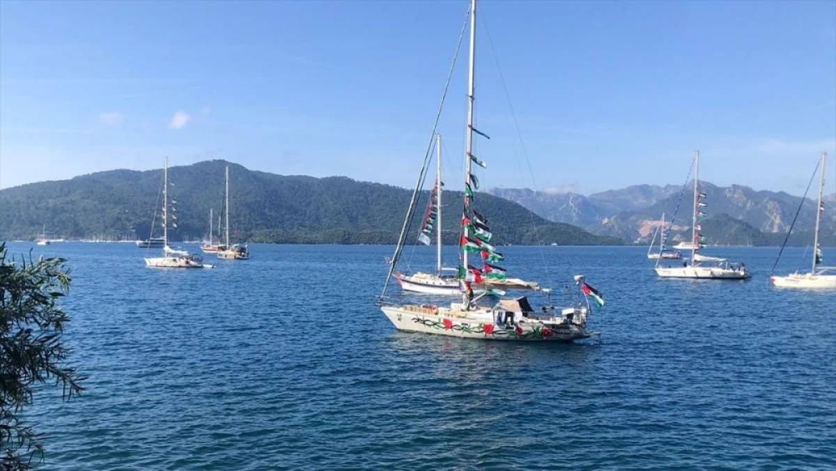 "K&uuml;resel Sumud Filosu" Marmaris'te