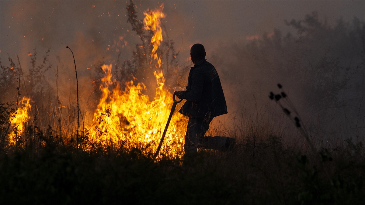 Kosova'da hava koşullarının tehlikeli olması sebebiyle "kırmızı alarm" verildi