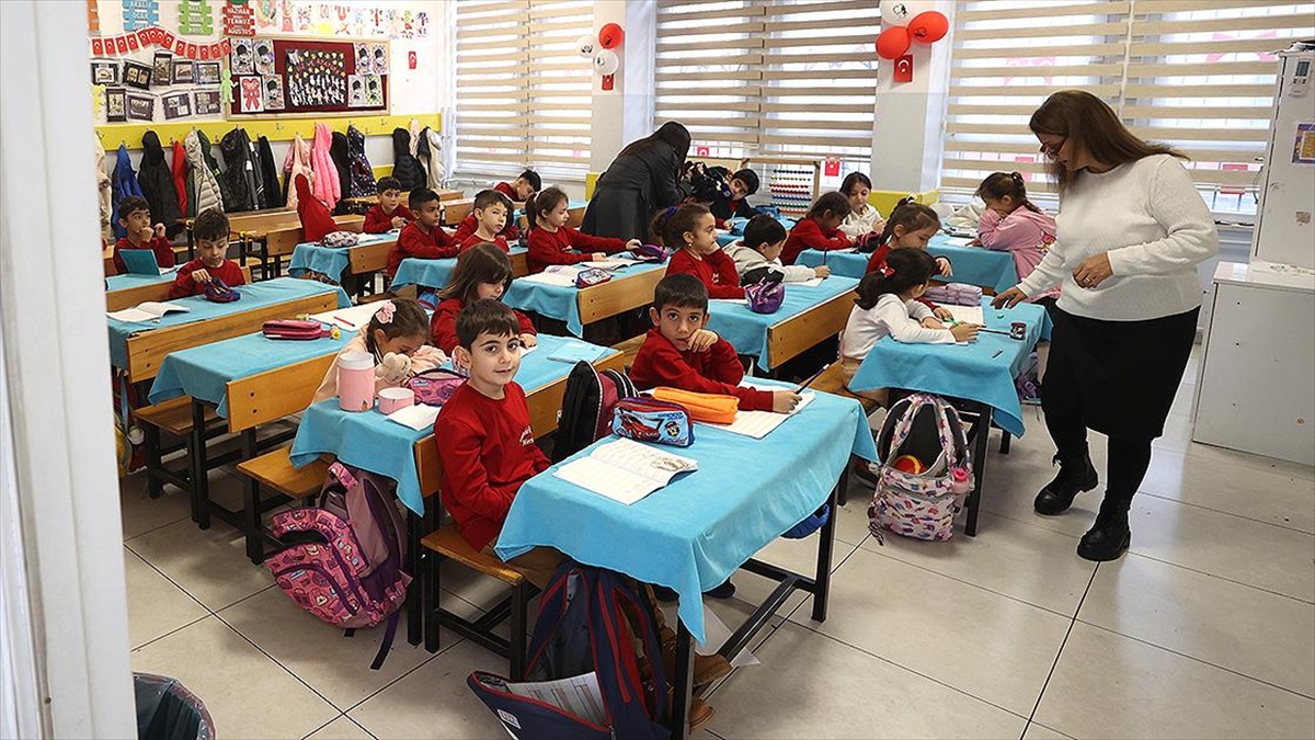 Okullarda 2025-2026 ara tatil ne zaman