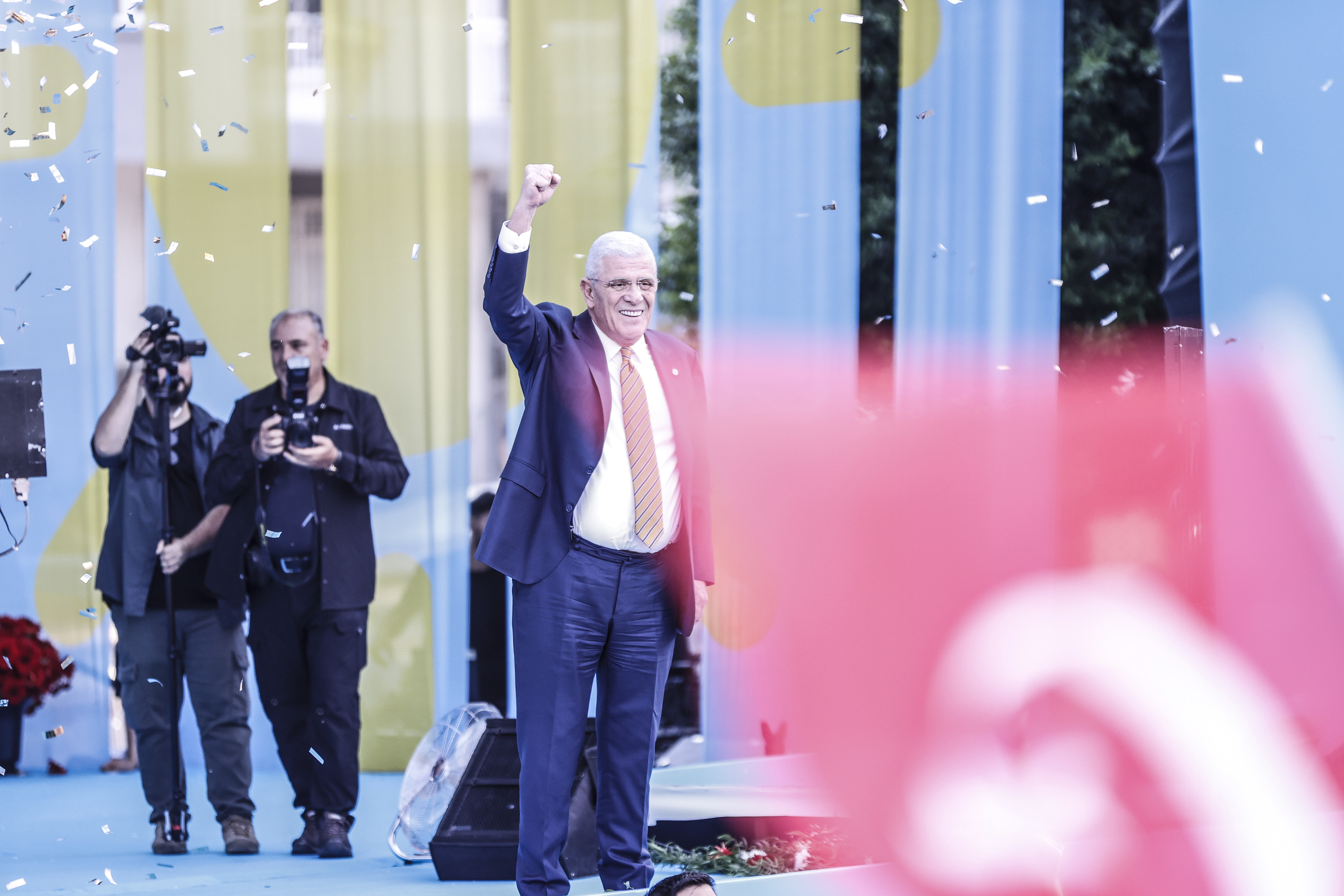 "Dervişoğlu Mersin'de: 'Türkiye'yi Üretimle Büyüteceğiz'"