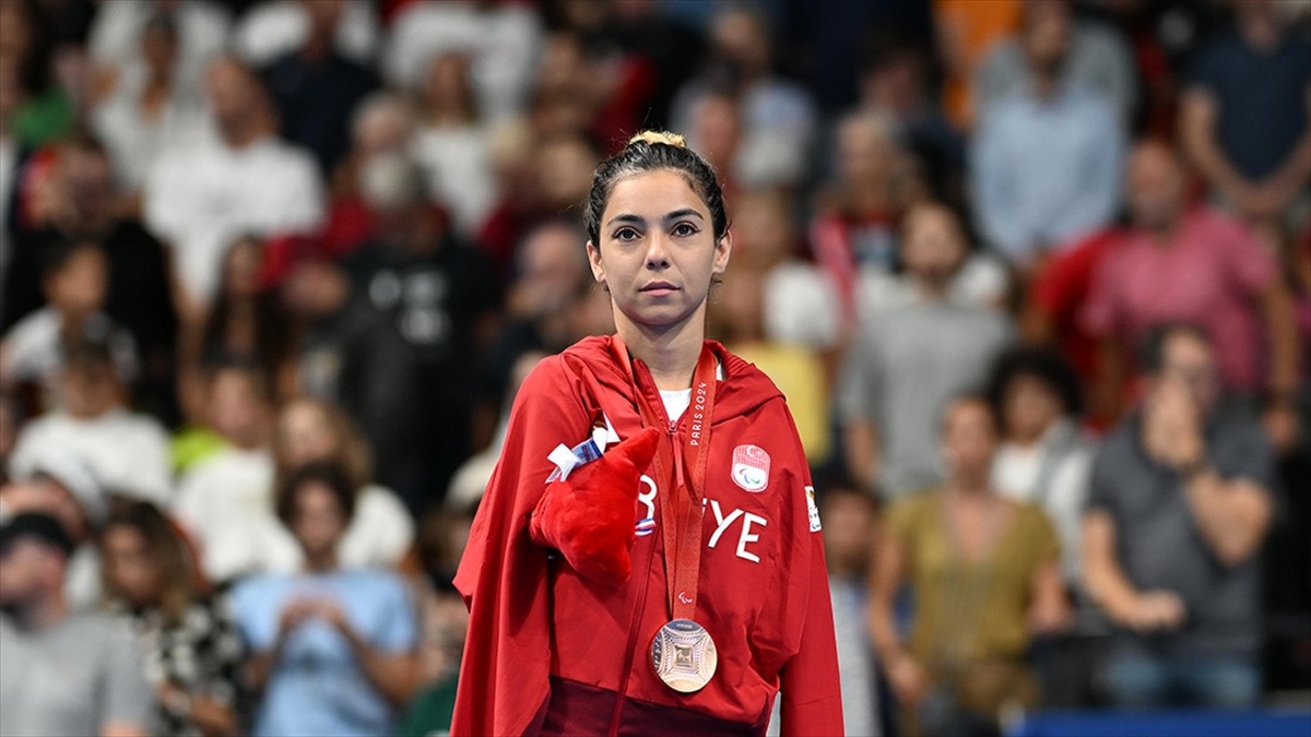 Milli para yüzücü Sevilay Öztürk’ten Dünya Şampiyonası’nda ikinci madalya gururu