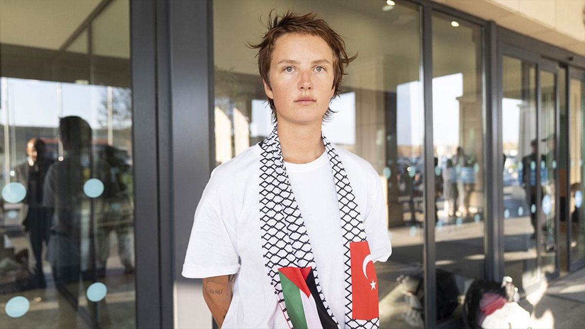 Özgürlük Filosu’ndan İngiliz Aktivist Feen: İsrail Askerleri Bize Aşağılayıcı ve Saldırganca Davrandı!