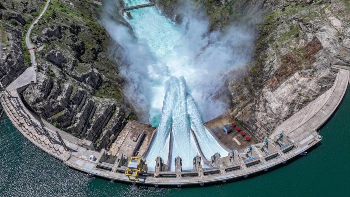 T&uuml;rkiye'nin elektrik kurulu g&uuml;c&uuml; 127 bin 355 megavata ulaştı