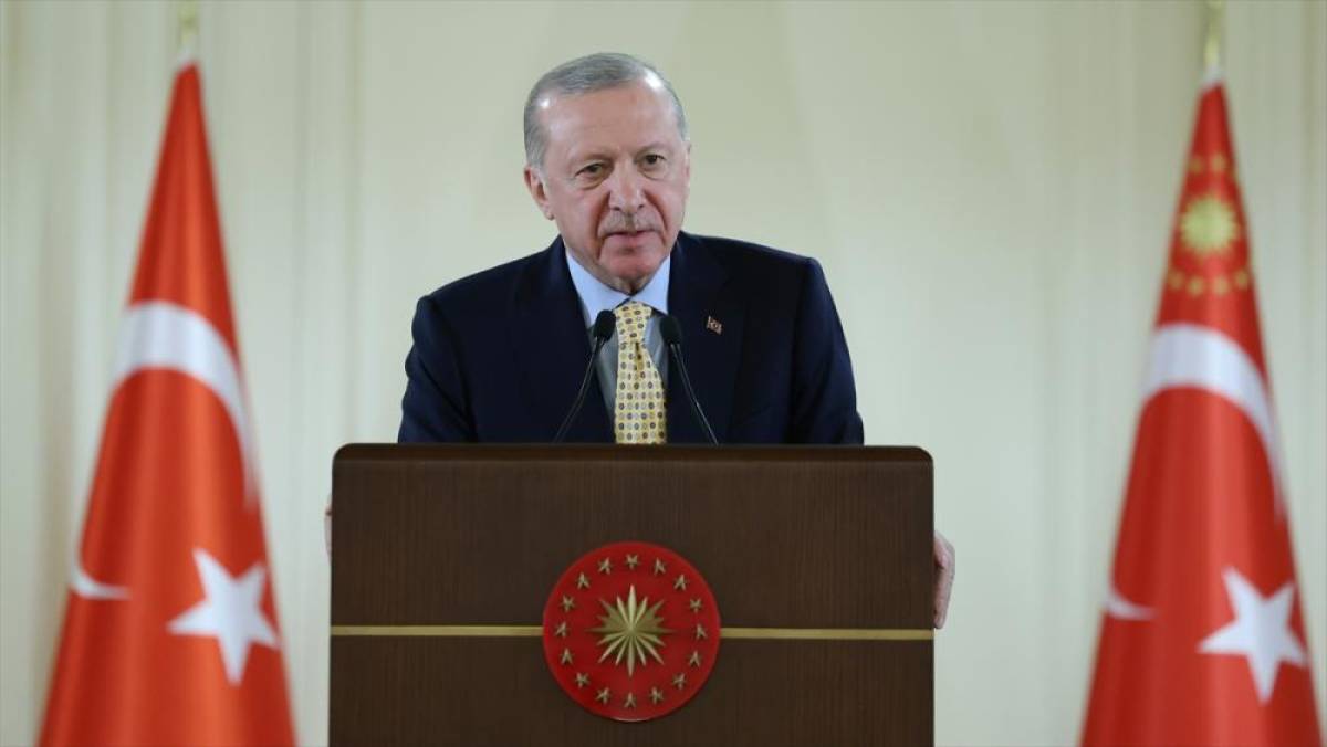 Cumhurbaşkanı Erdoğan, T&uuml;rk hacılar ile telefonda g&ouml;r&uuml;şerek bayramlarını kutladı