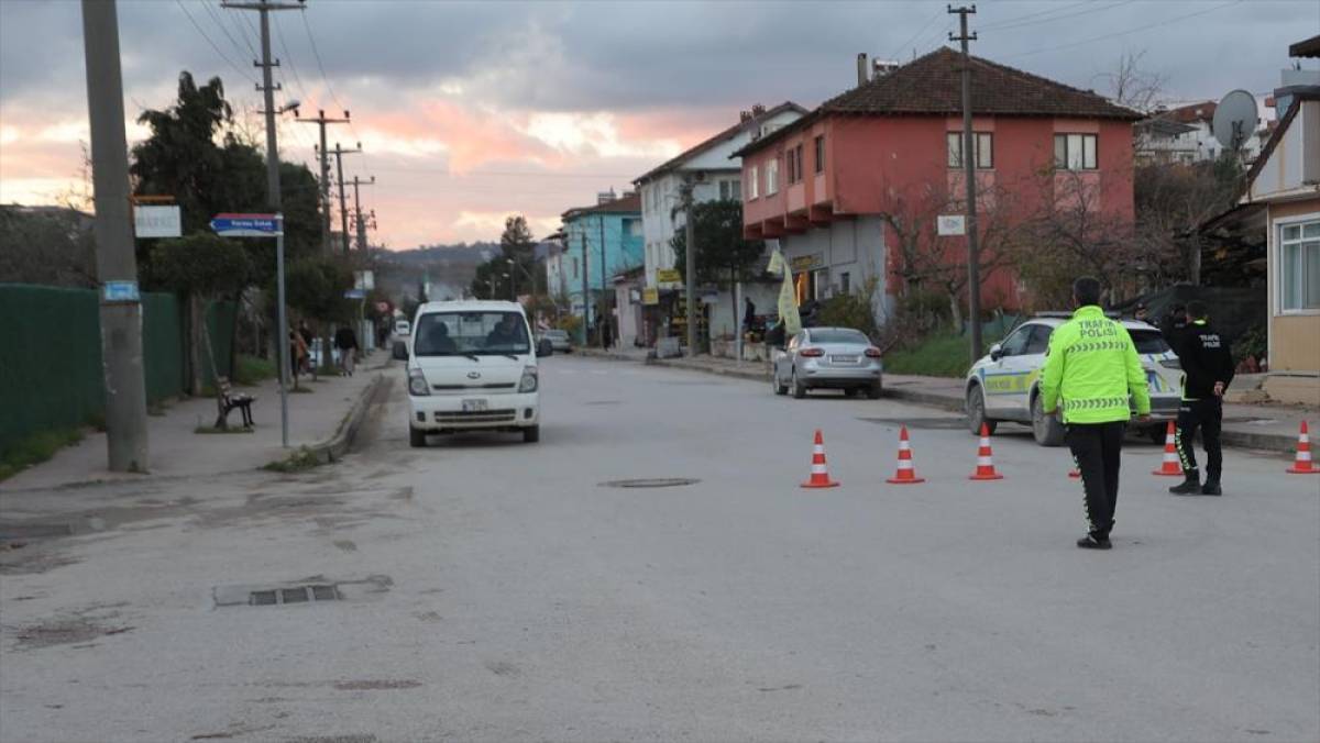 Yalova'daki DEAŞ operasyonuyla ilgili "provokatif paylaşım" yapan 16 ş&uuml;pheli yakalandı