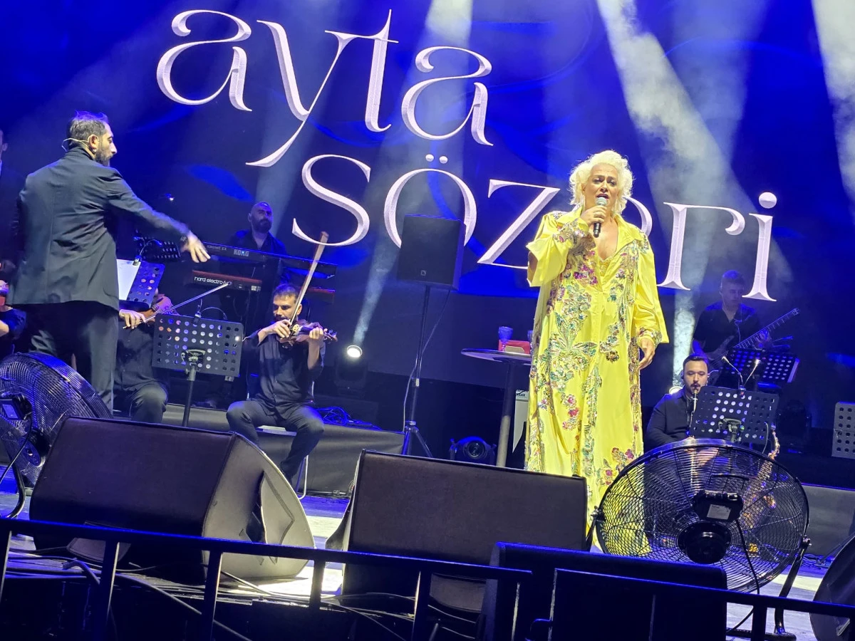 Antalya'da Ayta S&ouml;zeri r&uuml;zg&acirc;rı esti: Coşku ve g&ouml;zyaşı bir aradaydı