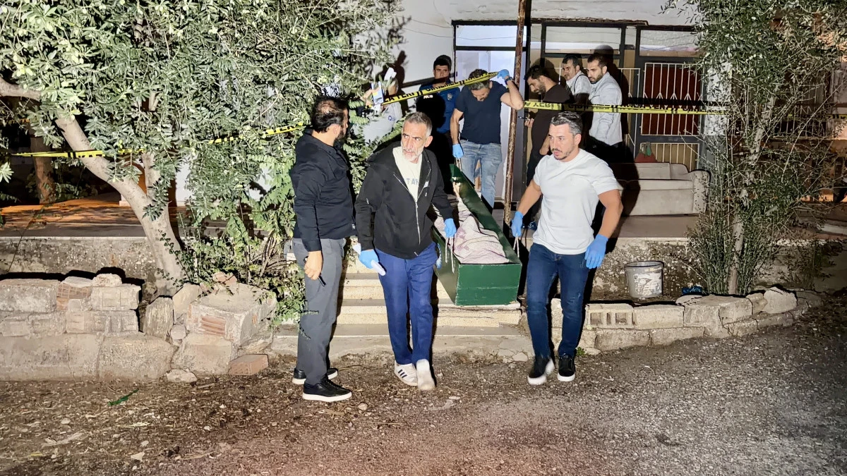 Antalya&rsquo;da cinayet sonrası ka&ccedil;tı, &ldquo;teslim olmak istiyorum&rdquo; diyerek polisi aradı