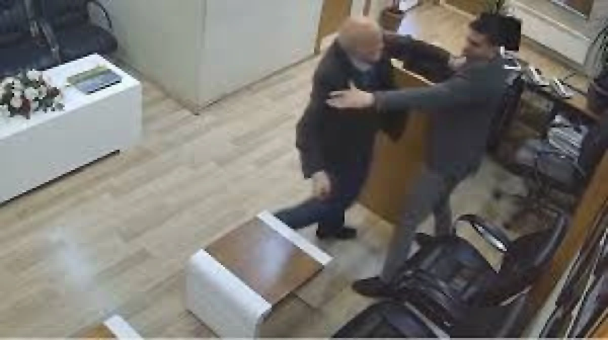 Aybastı'da Belediye &Ccedil;alışanına Y&ouml;nelik Satırlı Saldırı