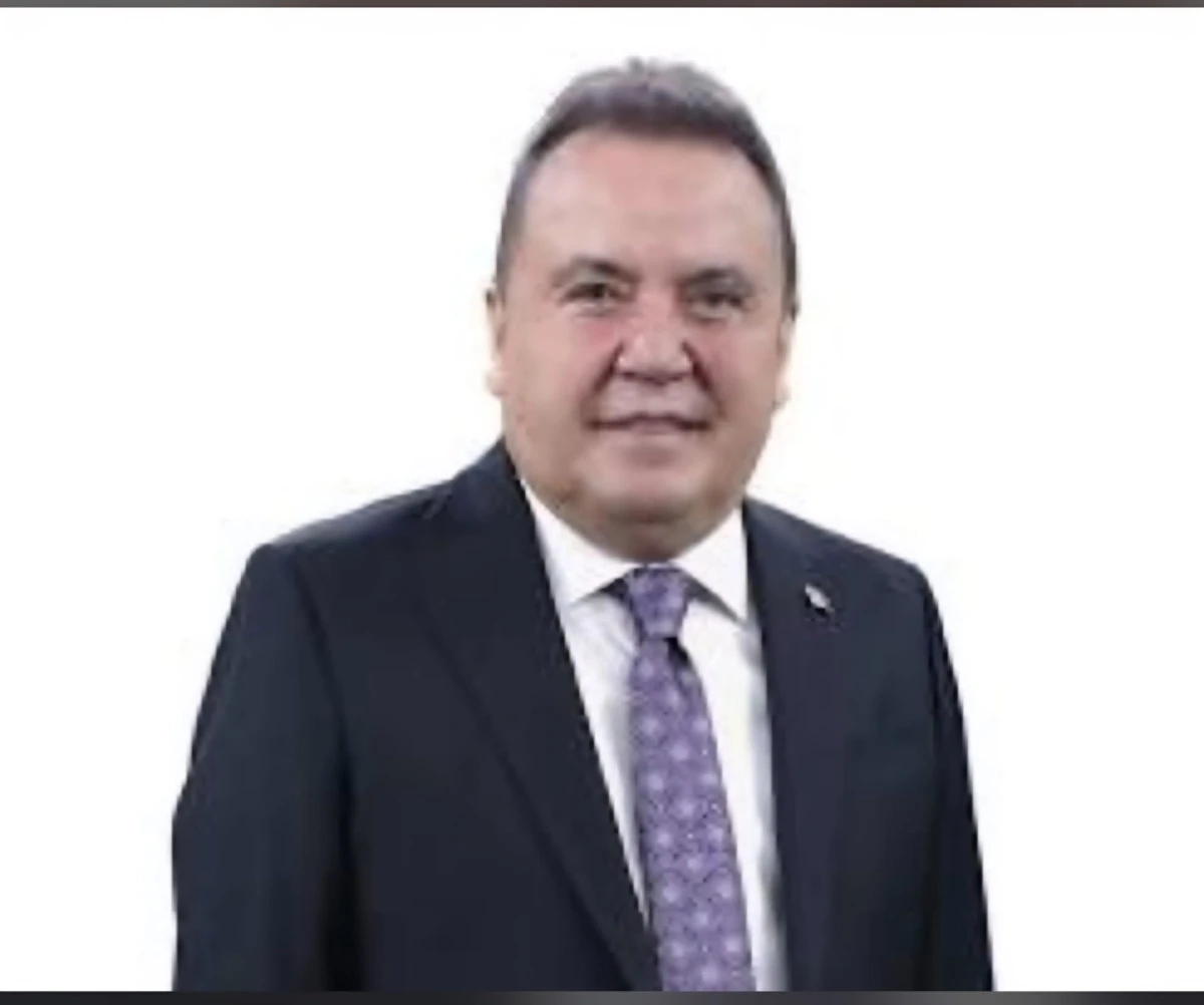Başsavcılıktan a&ccedil;ıklama: Muhittin B&ouml;cek&rsquo;in tutukluluğu s&uuml;r&uuml;yor