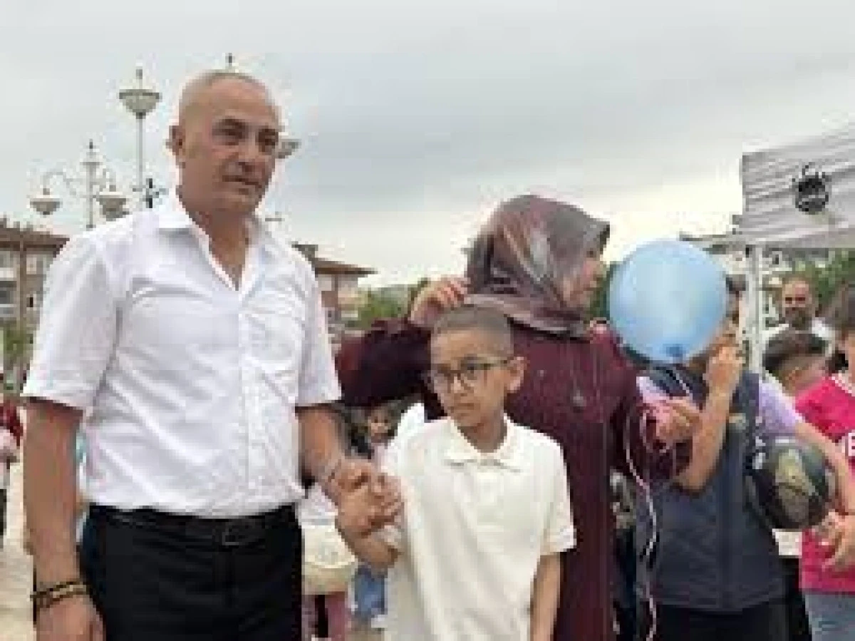 Beyin T&uuml;m&ouml;r&uuml;n&uuml; Yenen 8 Yaşındaki Nuh Emir