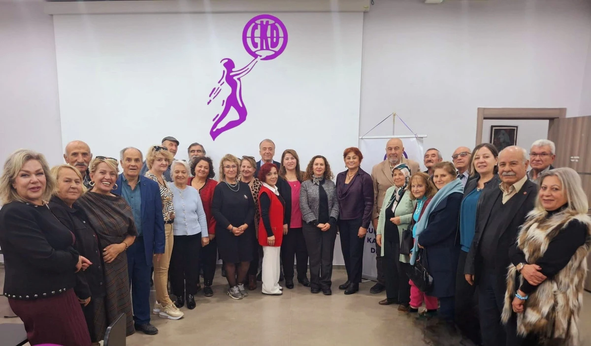 Cumhuriyet Kadınları ASSİM&rsquo;de Cumhuriyet Devrimi i&ccedil;in buluştu