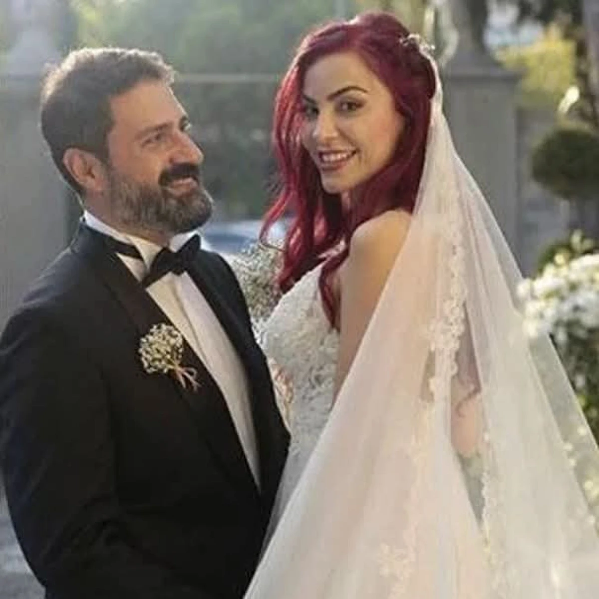 Erhan &Ccedil;elik&rsquo;in eşi Dr.&Ouml;zlem G&uuml;ltekin 48 yaşında hayatını kaybetti!