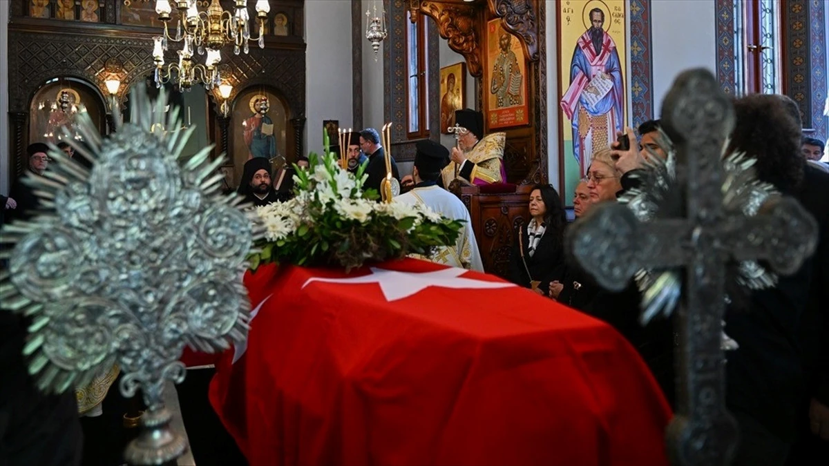 Felsefenin iz bırakan ismi İoanna Ku&ccedil;uradi&rsquo;ye veda