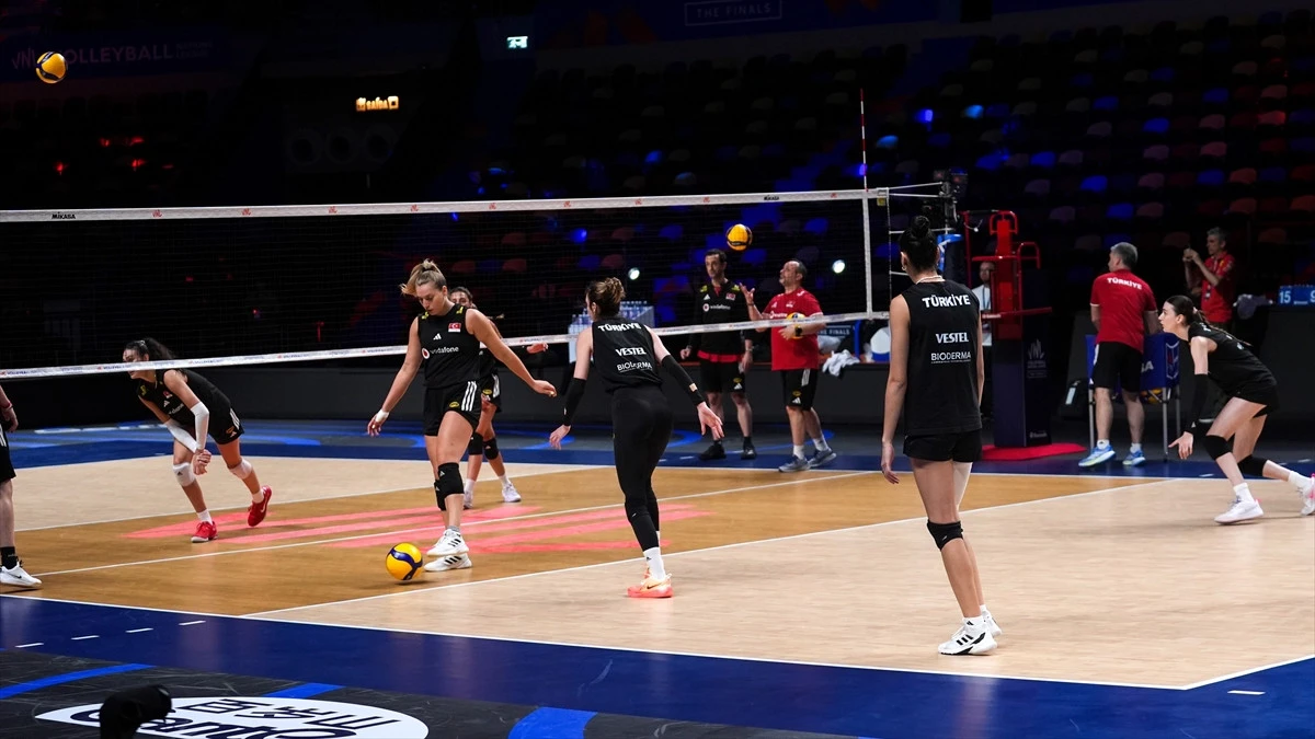 Filenin Sultanları &Ccedil;in karşısında finale, g&ouml;z&uuml;n&uuml; kupaya dikti