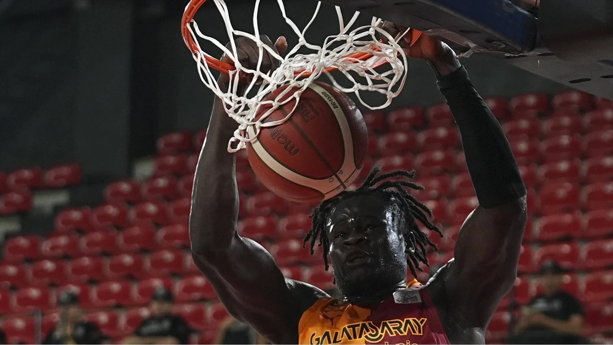 Galatasaray Avrupa sahnesinde ilk sınavına &ccedil;ıkıyor