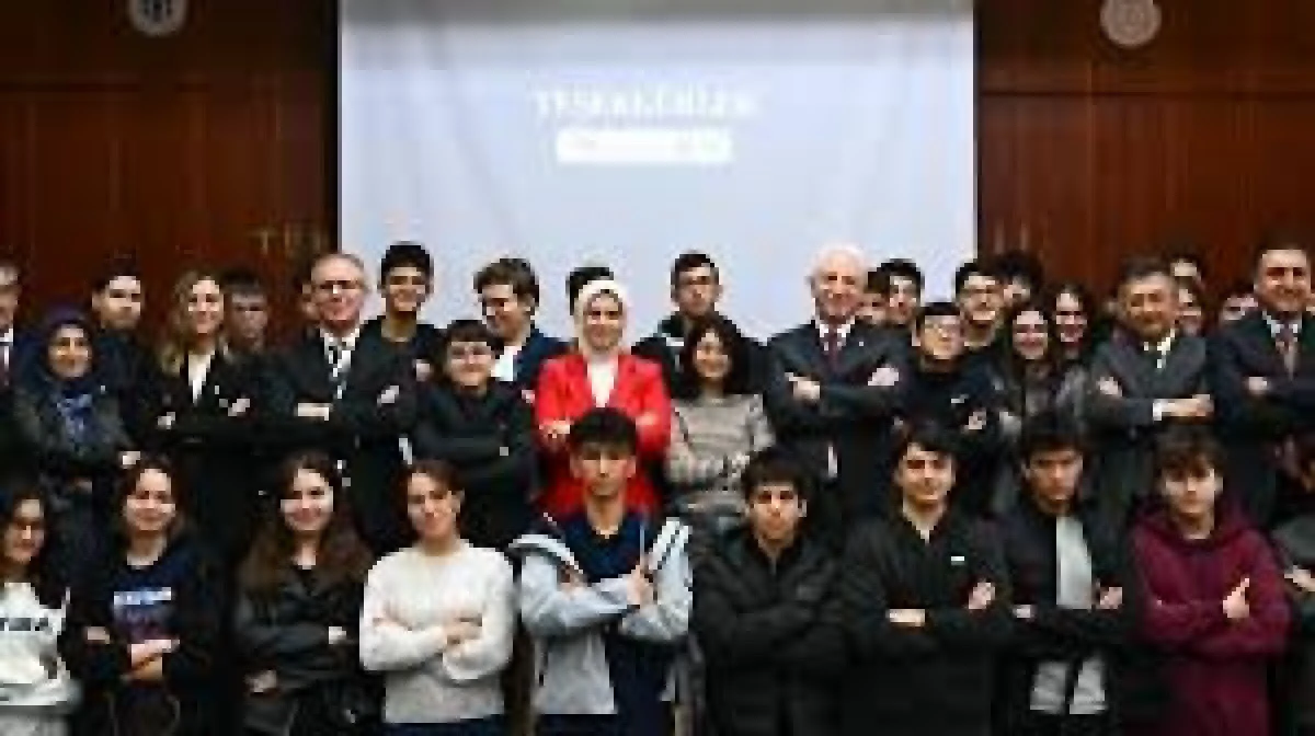 Genç Gelişim Akademisi, Erkek Lisesi'nde seminer düzenledi