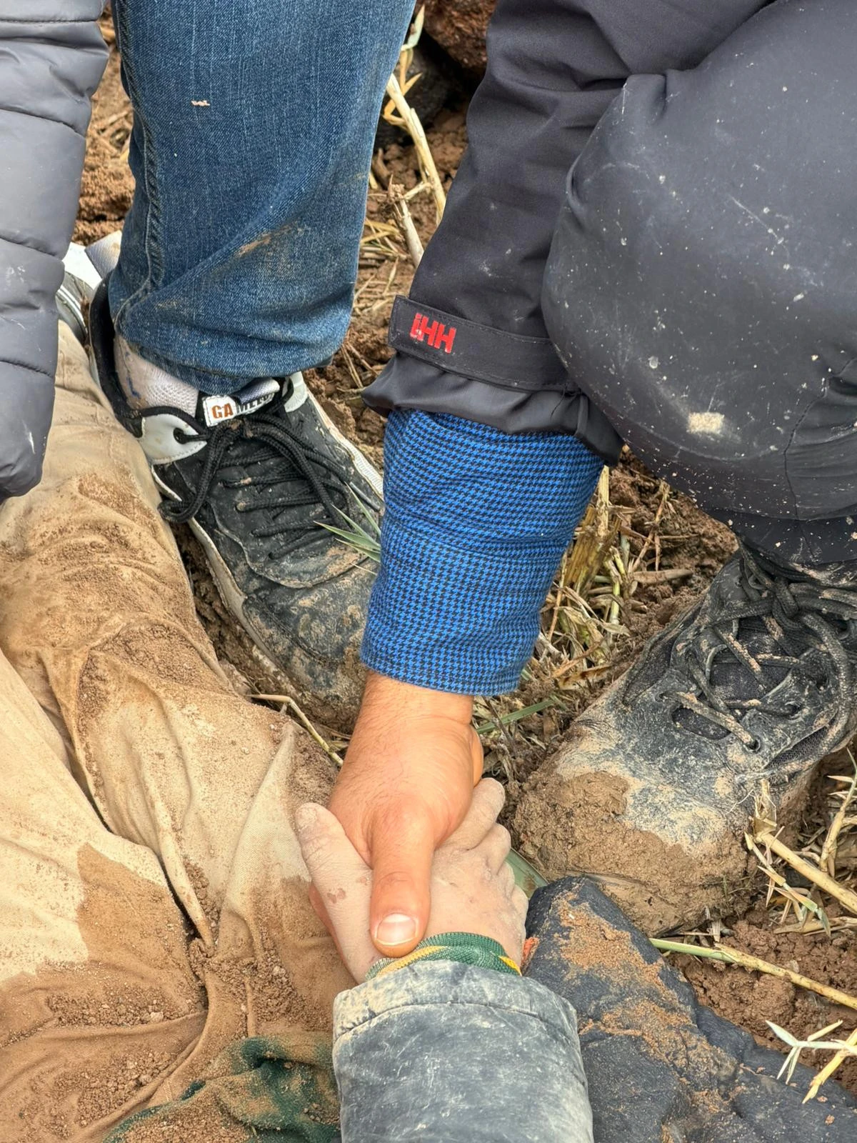 Hatay - Reyhanlı’da kayıp çocuk toprağa gömülü halde bulundu
