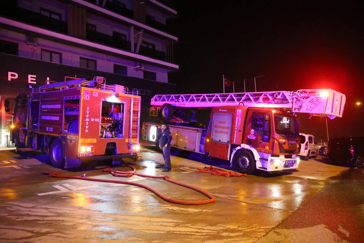 Hatay’da galeri yangını: 2 kişi öldü, 14 kişi yaralandı