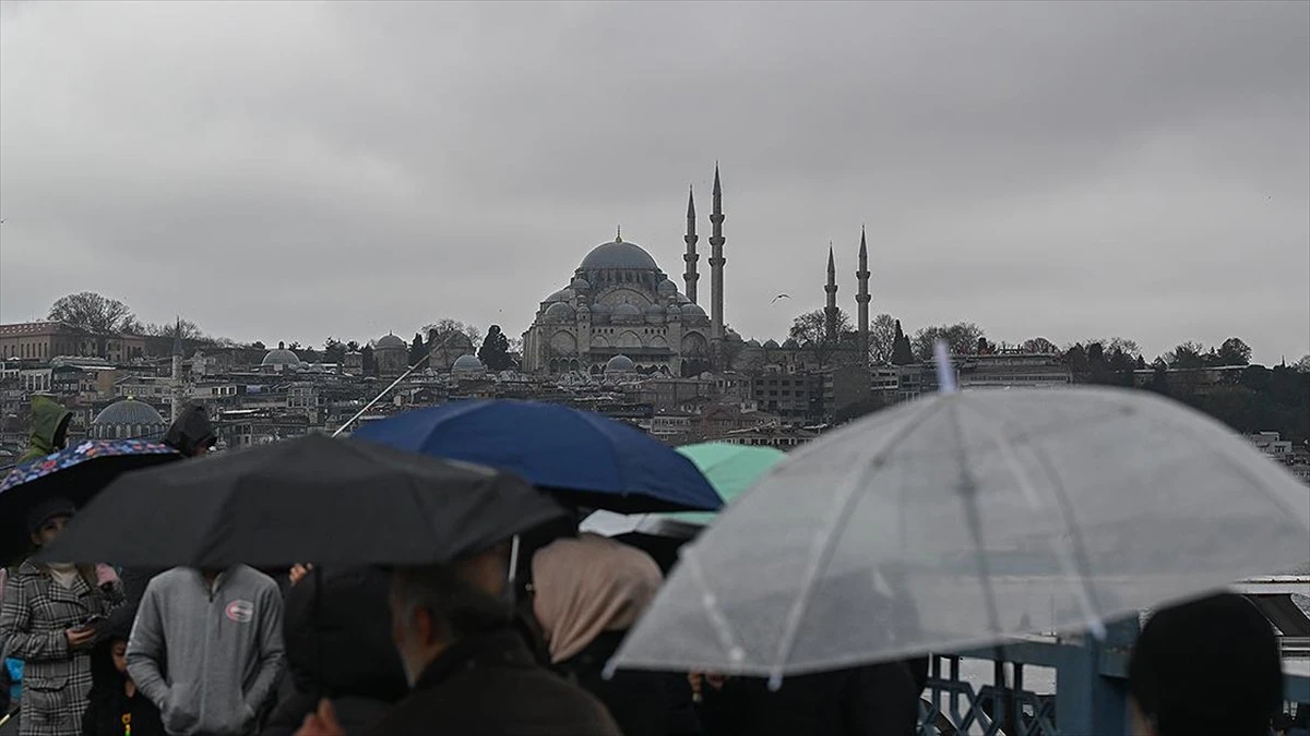 İstanbul’da kuvvetli sağanak ve fırtına uyarısı!