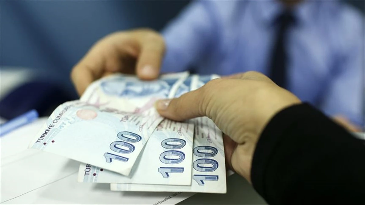 Kamu İş&ccedil;isine &Ccedil;ifte Tediye M&uuml;jdesi: İlk &Ouml;deme Yarın Başlıyor