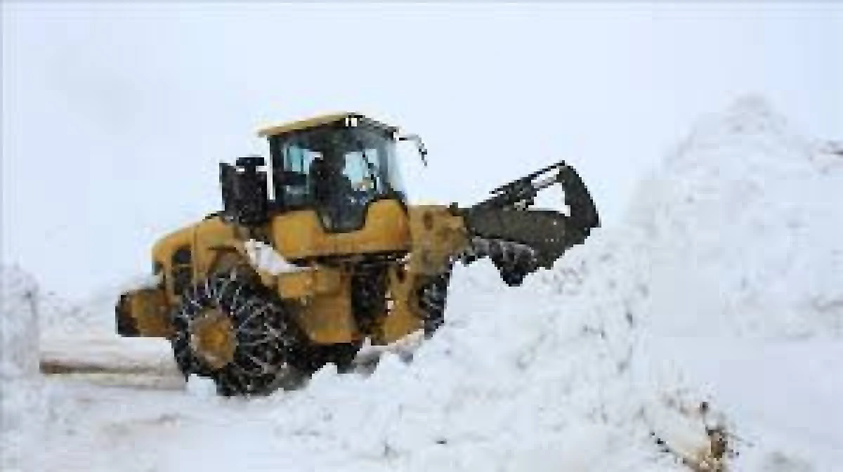 Kardan Vatandaşların Mağdur Olmaması İ&ccedil;in Yoğun &ccedil;aba Sarf Ediyor