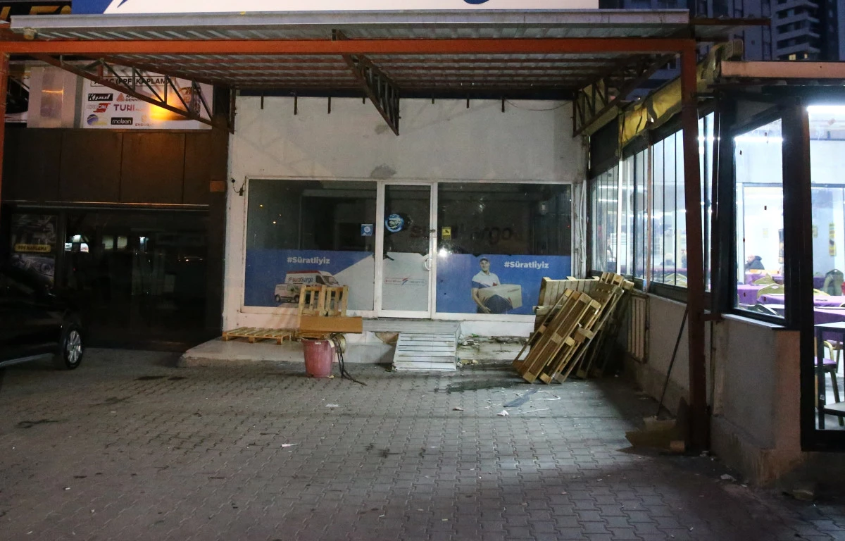 Kargo şubesinde infaz gibi saldırı: M&uuml;d&uuml;r hayatını kaybetti!!!