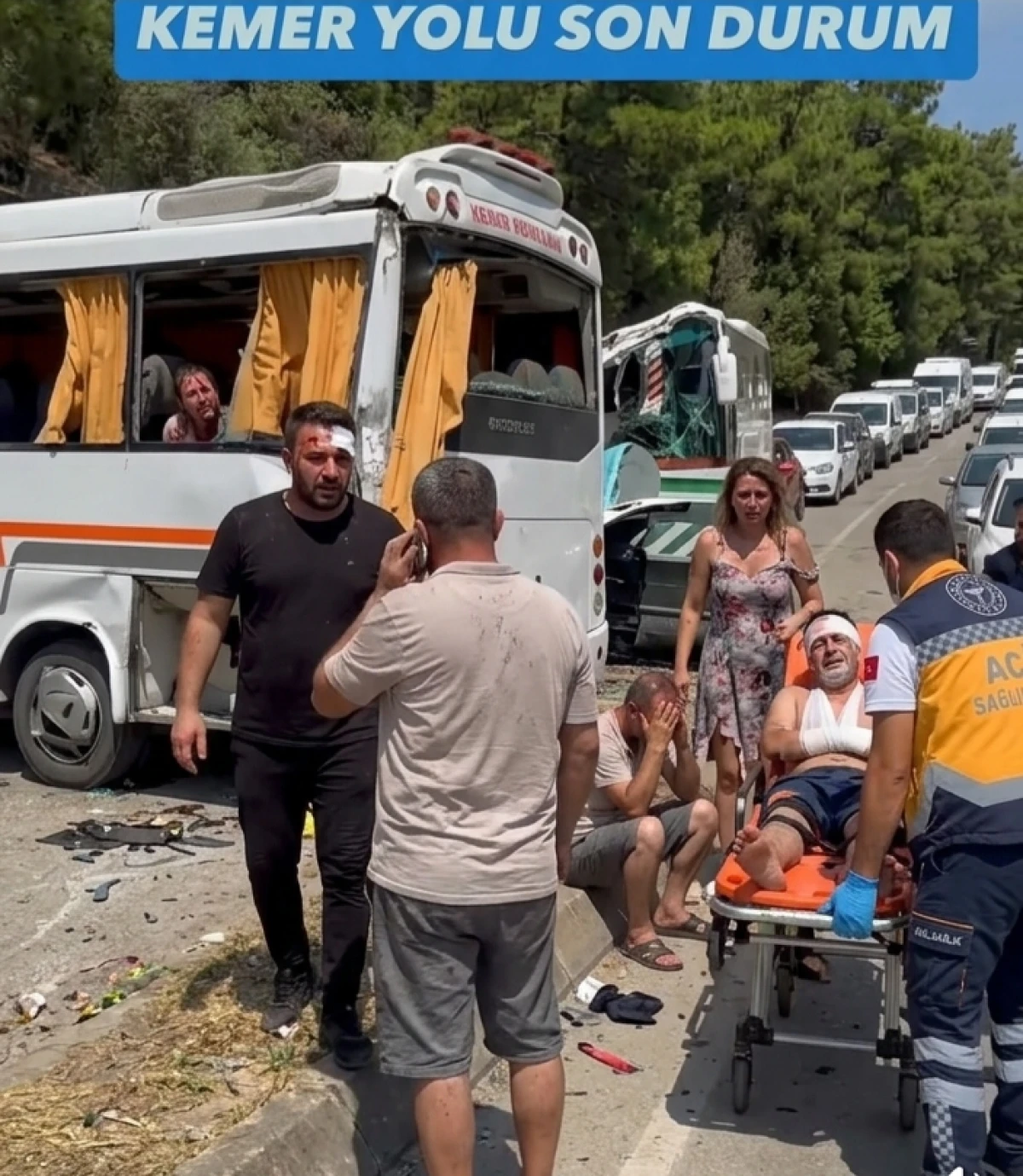 Kemer yolunda TIR ile otob&uuml;s &ccedil;arpıştı, kilometrelerce kuyruk oluştu