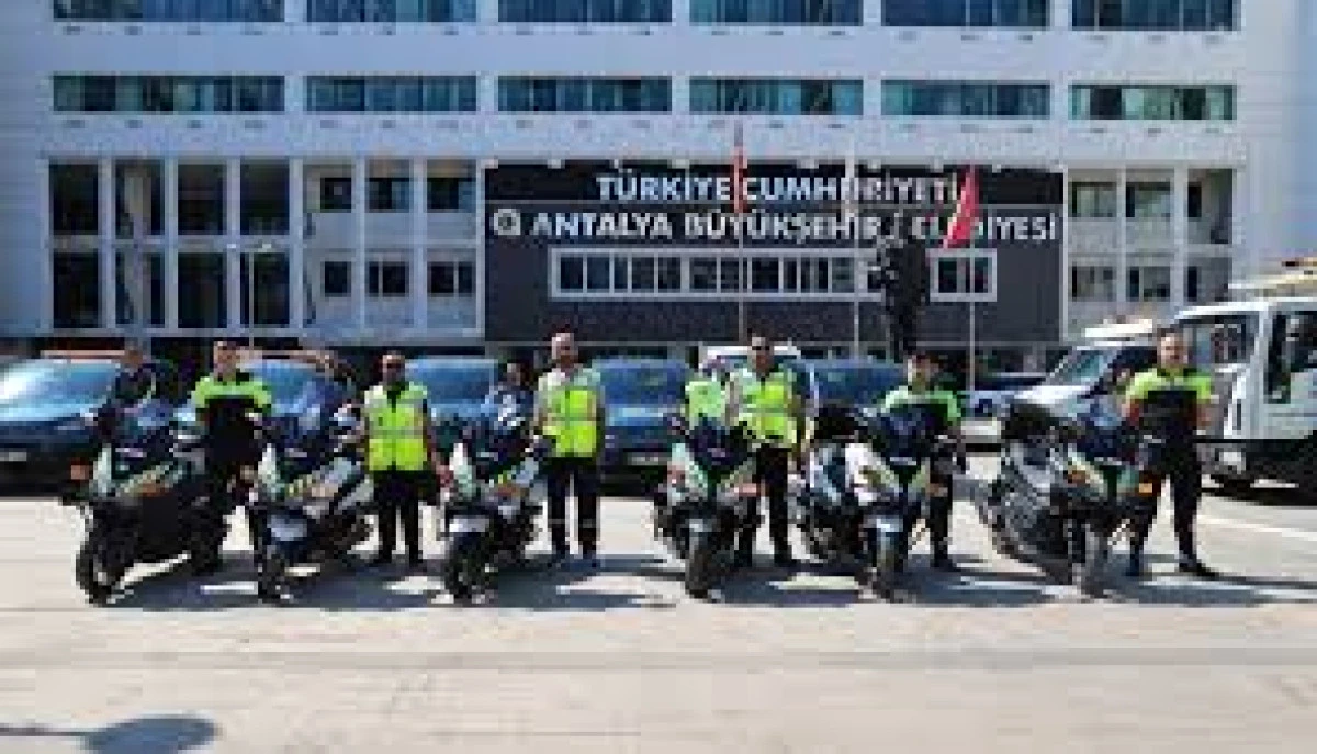 Kent Ulaşımında G&uuml;venliği ve Hizmet Kalitesini Artırmak İ&ccedil;in Motorize Ekipler Kurdu