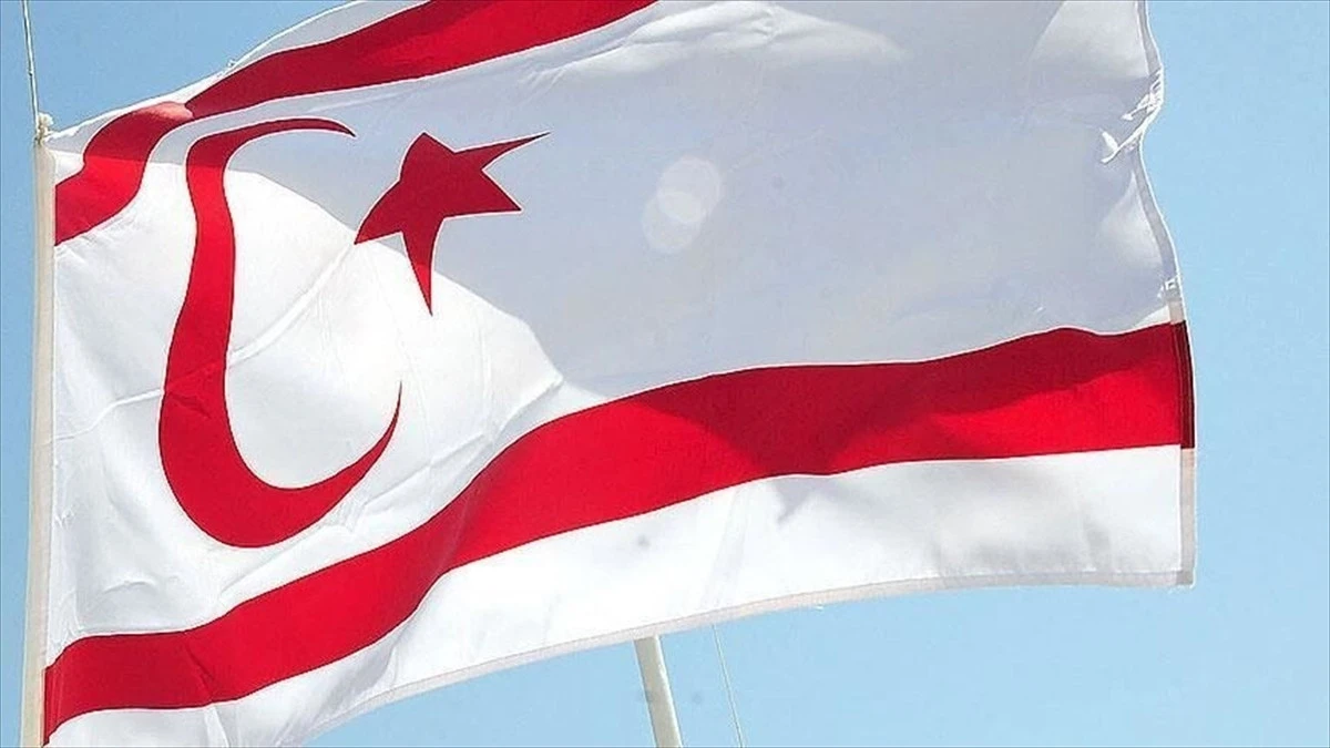 KKTC kabinesinde s&uuml;rpriz değişiklik: İki bakan g&ouml;revden alındı