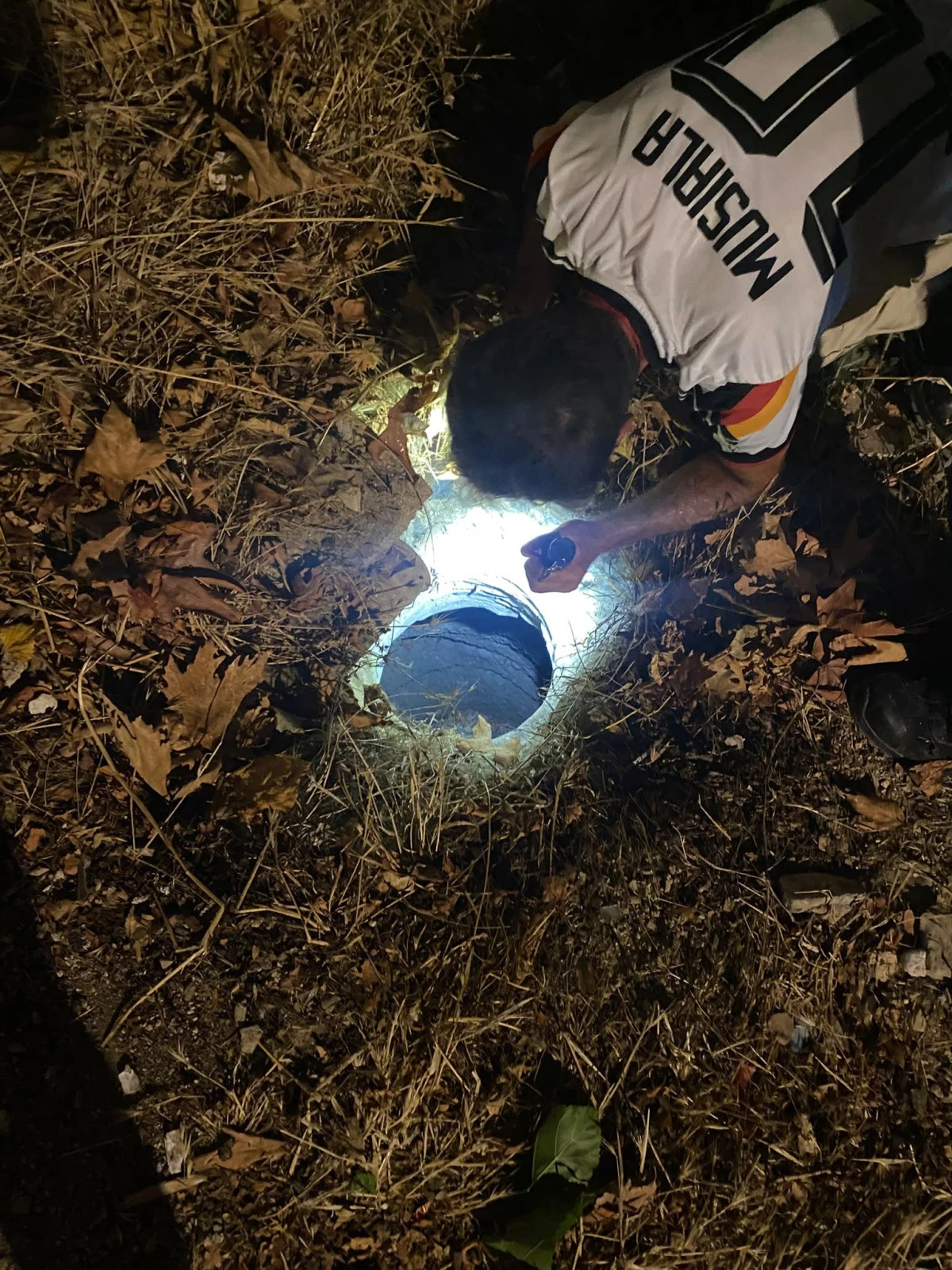 Manavgat&rsquo;ta 6 yaşındaki &ccedil;ocuk 6 metrelik kuyudan kurtarıldı