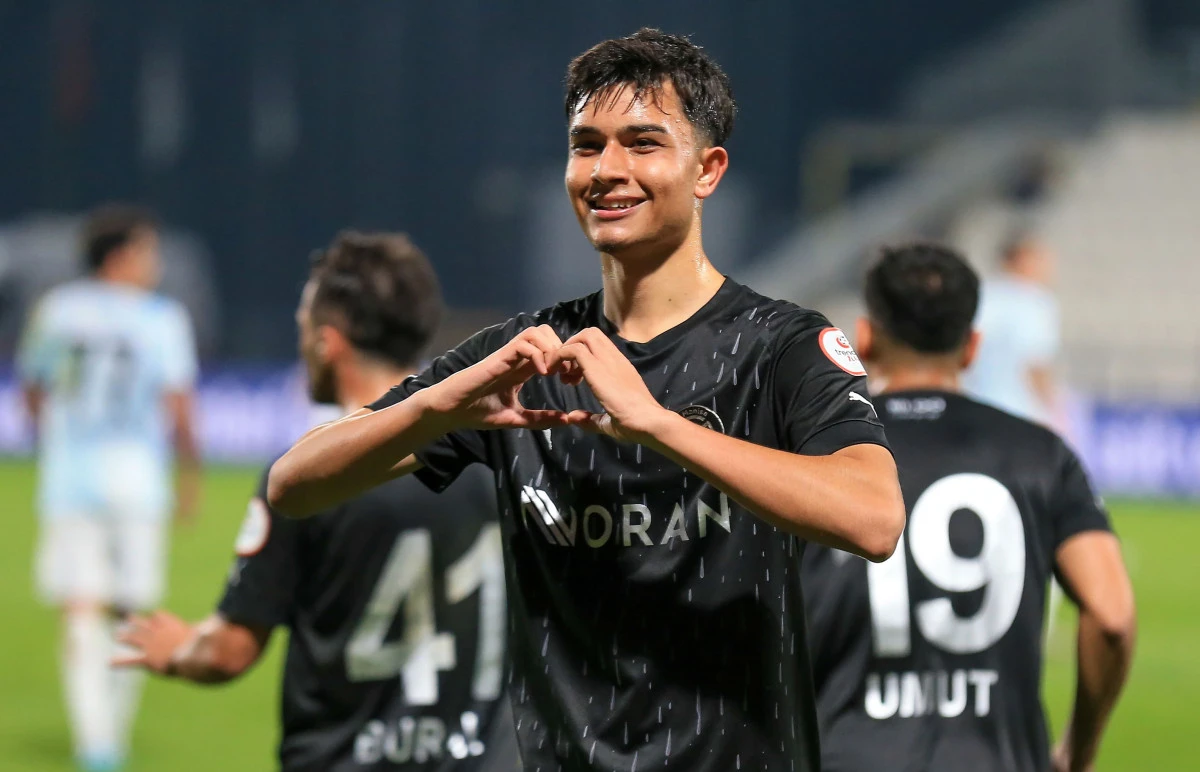 Manisa FK evinde Adana Demirspor’u 5-0 mağlup etti – 1. Lig’de fırtına