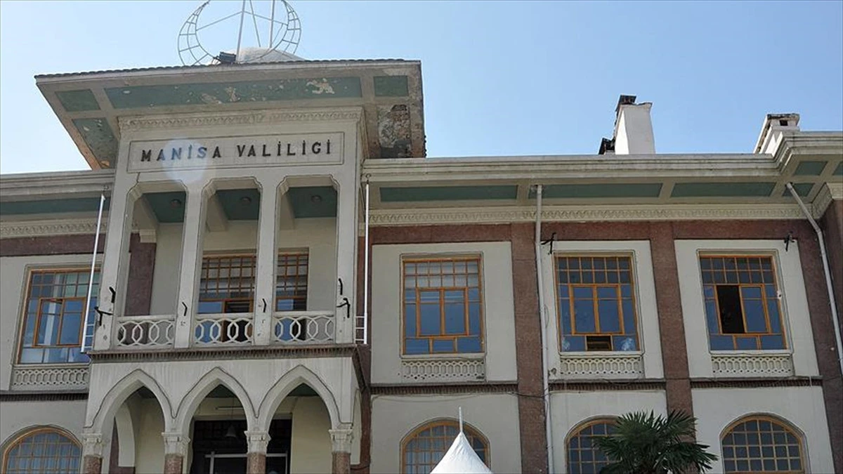 Manisa’da 5 ilçede eğitime deprem nedeniyle ara verildi