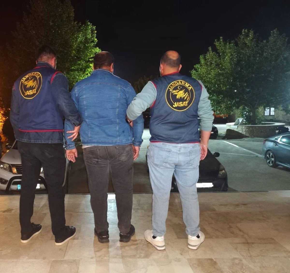 Mersin Mut’ta ehliyet sınavında kopya düzeneğiyle yakalandı