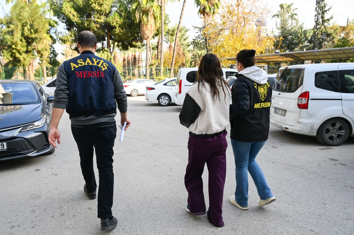 Mersin&rsquo;de esrarengiz hırsızlık: 3 Ev, kayıp altınlar
