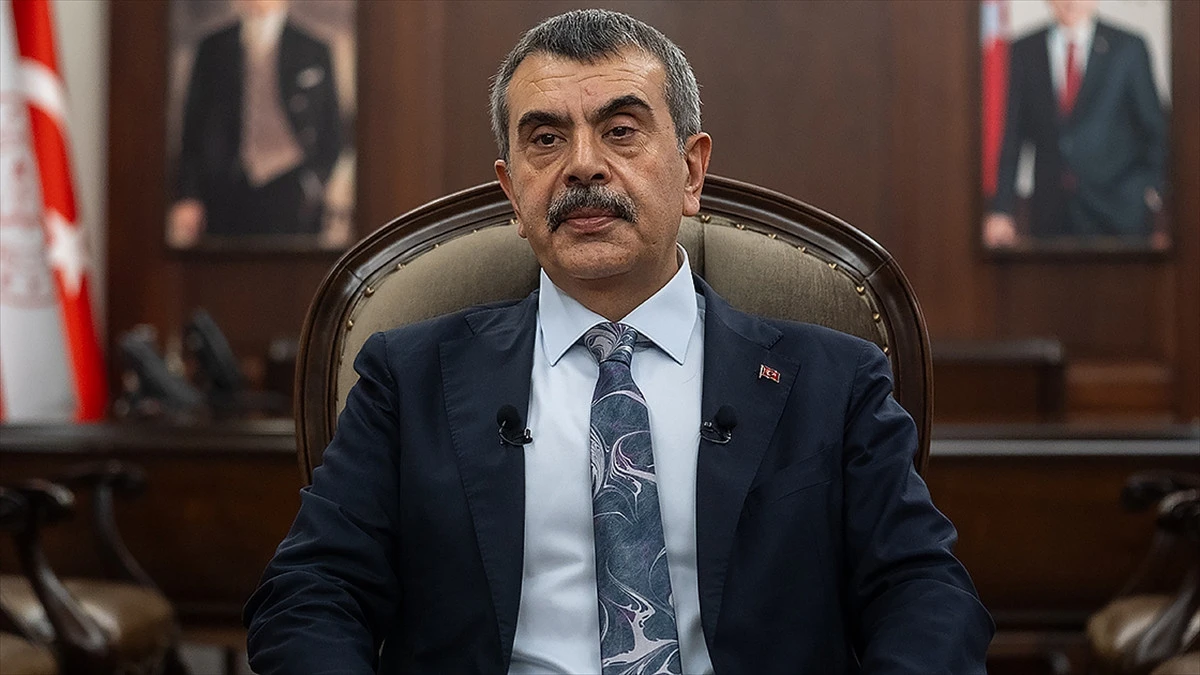 Okullarda yeni d&ouml;nem başlıyor! Bakan Tekin&rsquo;den dikkat &ccedil;eken mesaj