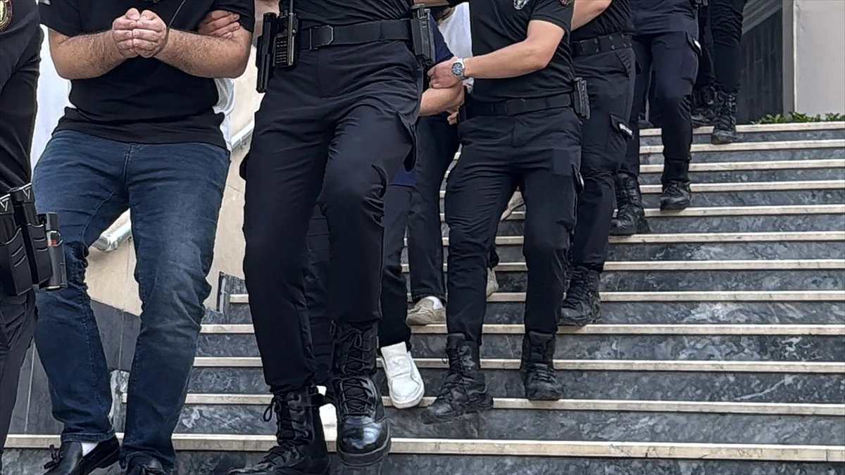 Sebze ve meyve fiyatları soruşturmasında 40 ş&uuml;pheli adliyede