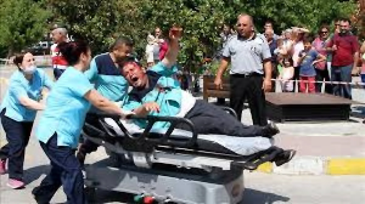 Serik Devlet Hastanesinin acil servis biriminde tatbikat gerçekleştirildi.