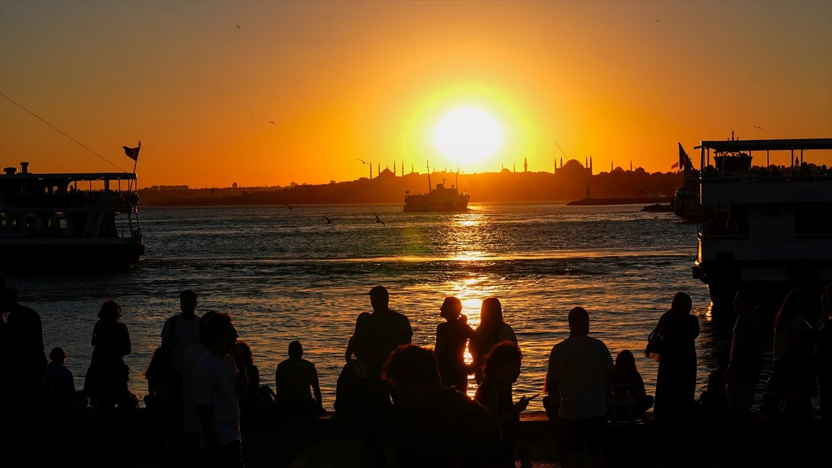 Sonbahar kısa bir mola veriyor: Sıcaklıklar yeniden y&uuml;kselecek