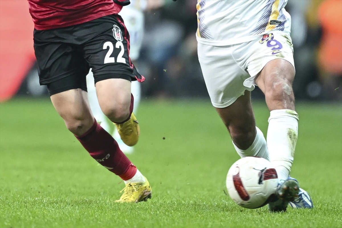S&uuml;per Lig'de heyecan Beşiktaş yarın Ey&uuml;pspor ile karşılaşacak