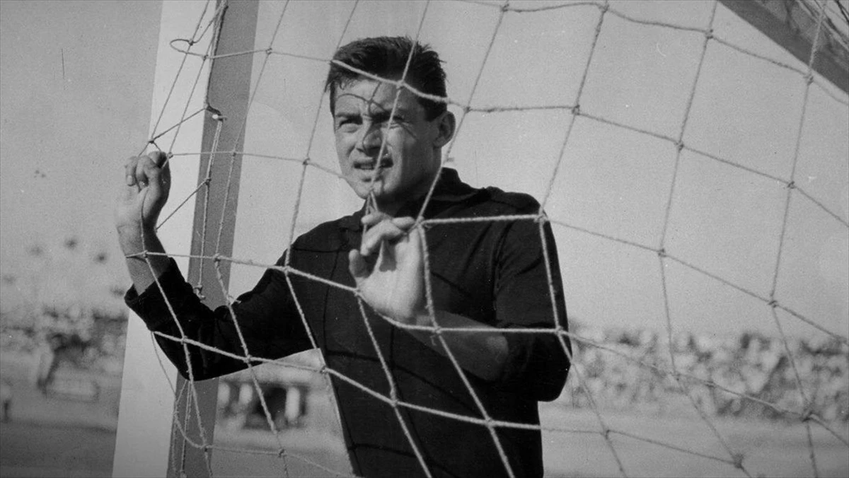 T&uuml;rk futbol tarihine adını yazdıran Ali Ş&uuml;kr&uuml; Ersoy yaşamını yitirdi