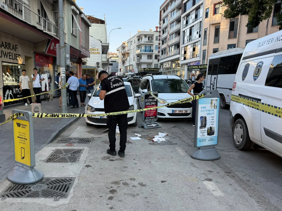 Yaş Pasta Aldıktan Sonra Kurşunların Hedefi Oldu