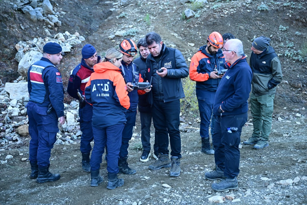 Yazılı Kanyon&rsquo;da kritik bekleyiş: 10 kişi i&ccedil;in tahliye planı devrede
