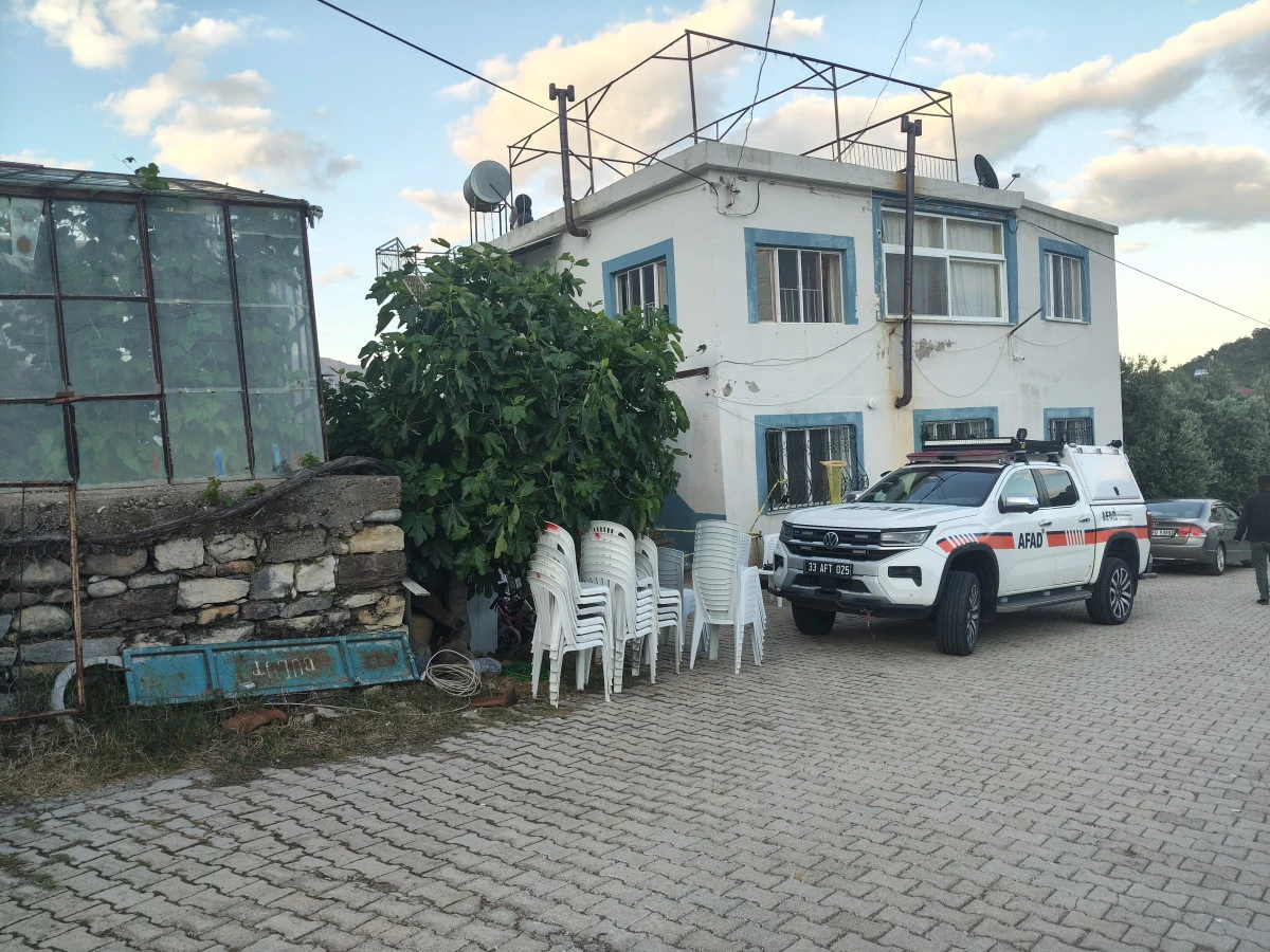 Yıllık izin kabusa d&ouml;nd&uuml;! Hayatını kaybeden 2 kardeş defnedildi