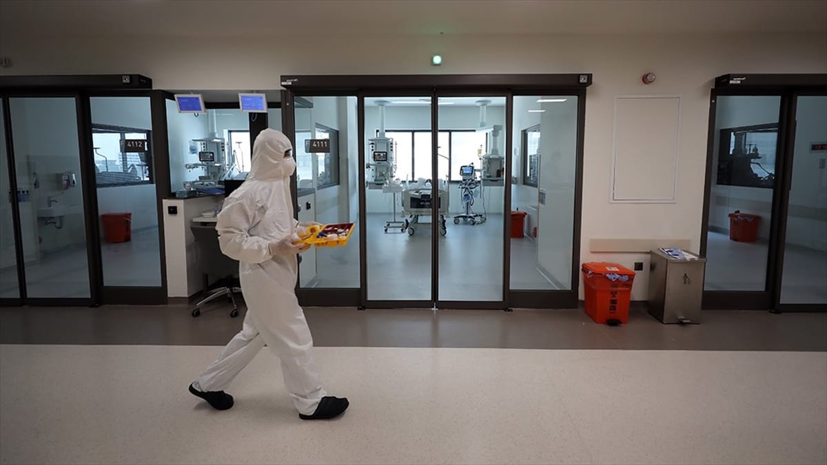 Türkiye’de 12 bin 213 kişinin Kovid-19 testi pozitif çıktı, 37 kişi hayatını kaybetti