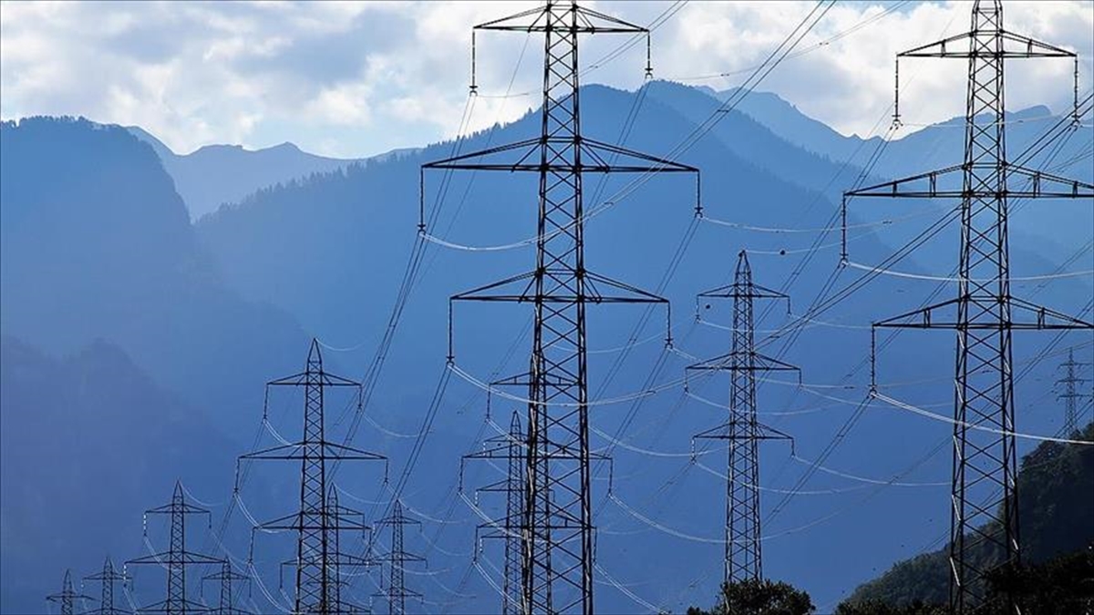 Rus kömürüne ambargo kararı sonrası Avrupa’da elektrik fiyatları arttı