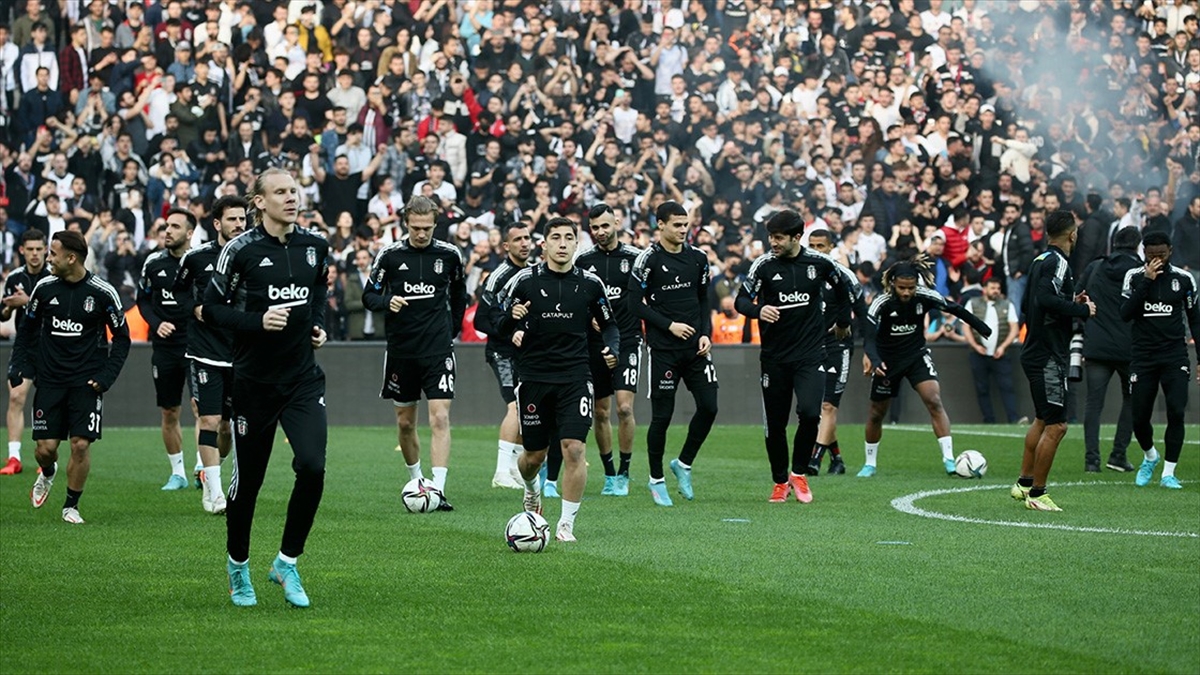 Beşiktaş’ın Aytemiz Alanyaspor maçının kamp kadrosu belli oldu