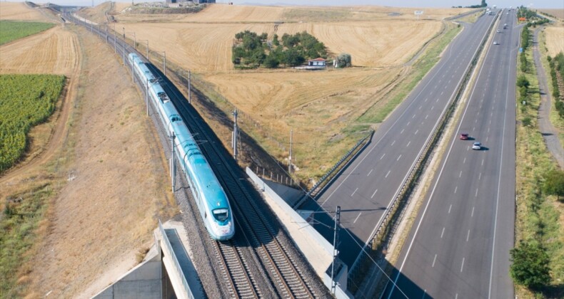 52 il hızlı trenlerle birbirine bağlanacak